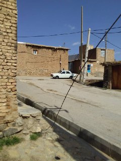 در روستای حصارقره باغی آب آشامیدنی نوبتی است