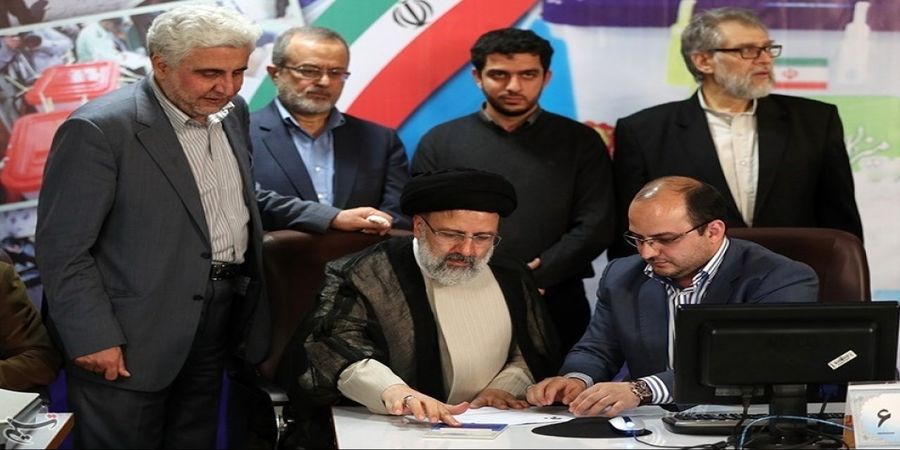 ​تیم اقتصادی احتمالی رئیسی چه کسانی هستند؟