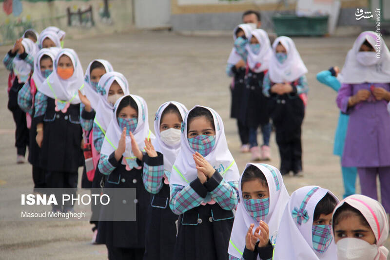 آغاز واکسیناسیون دانش آموزان با «سینوفارم»