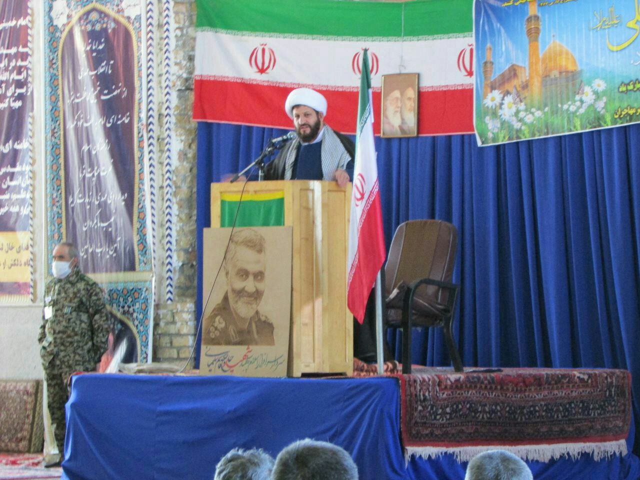 درخواست امام جمعه مهاجران برای پیگیری مطالبات اساسی مردم