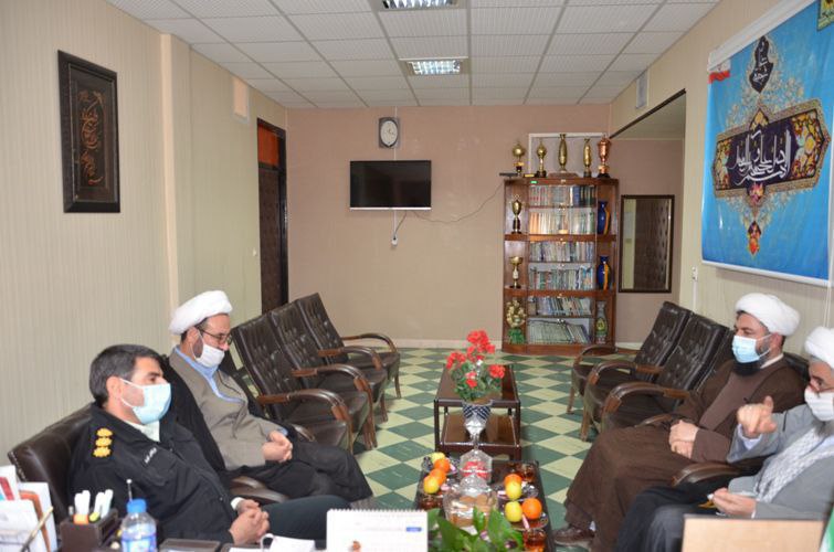 دیدار امام جمعه و رئیس حوزه علمیه بهار با فرمانده انتطامی شهرستان