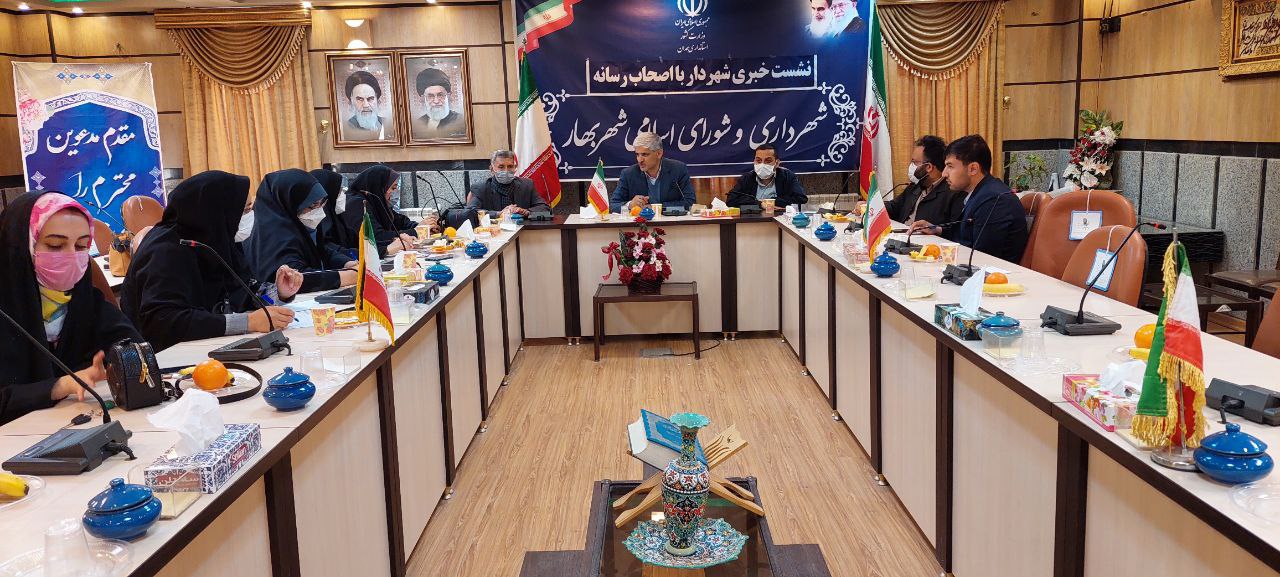 سه ماه است برای المان میدان امام فراخوان داده ایم حتی یک نفر هم طرحی برایمان نفرستاده