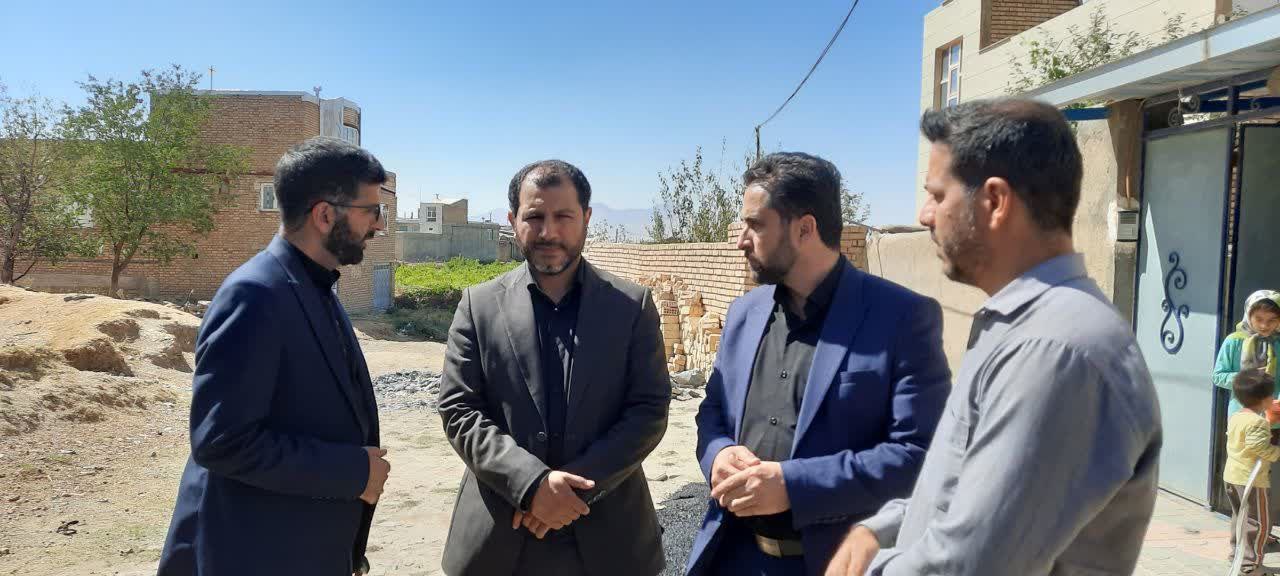 نبود شغل پایدار منجر به مهاجرت جوانان از حسین آباد عاشوری شده است