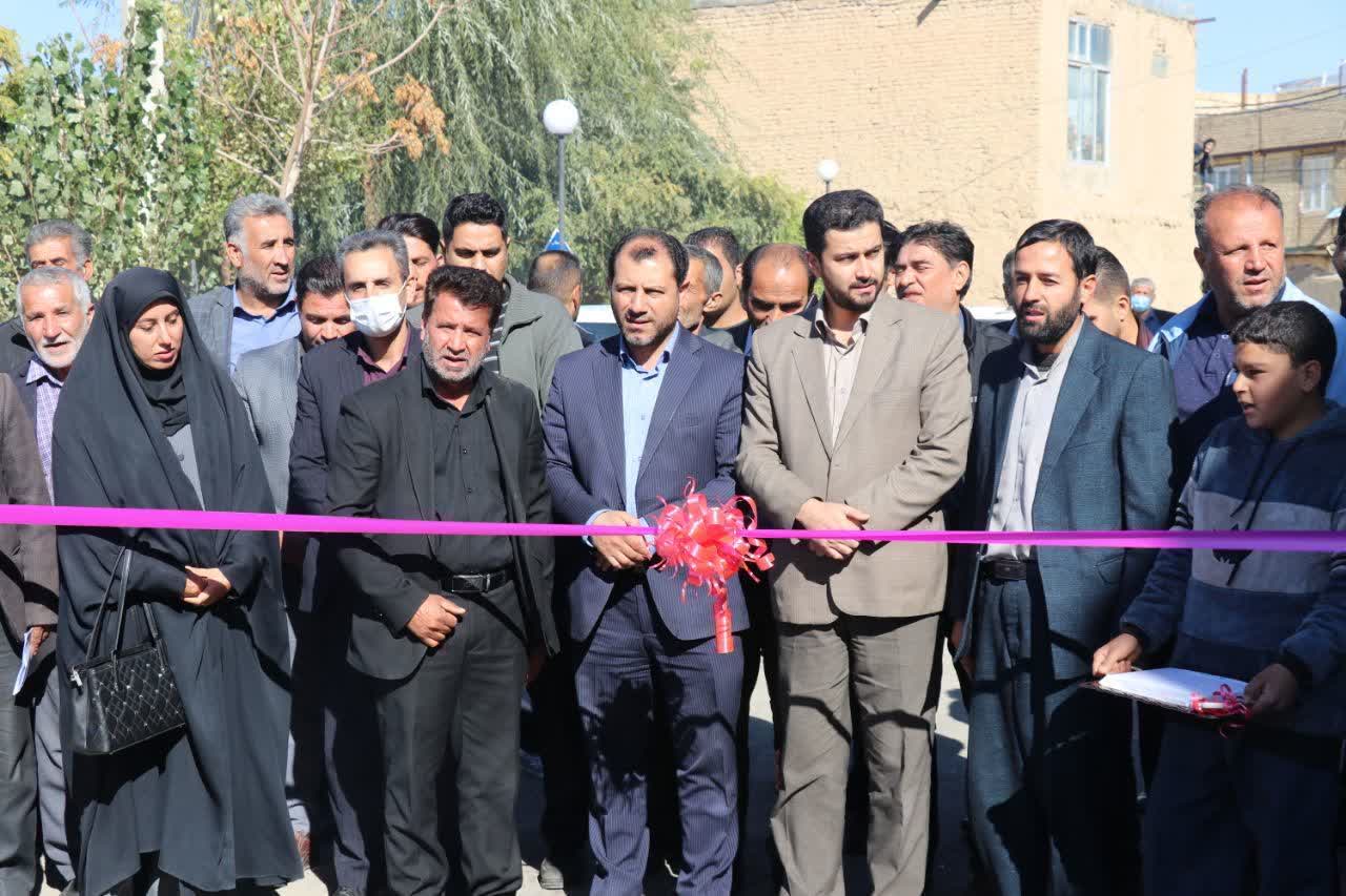 روبان قرمز آسفالت ۱۵۰۰ تنی حسام آباد قیچی شد