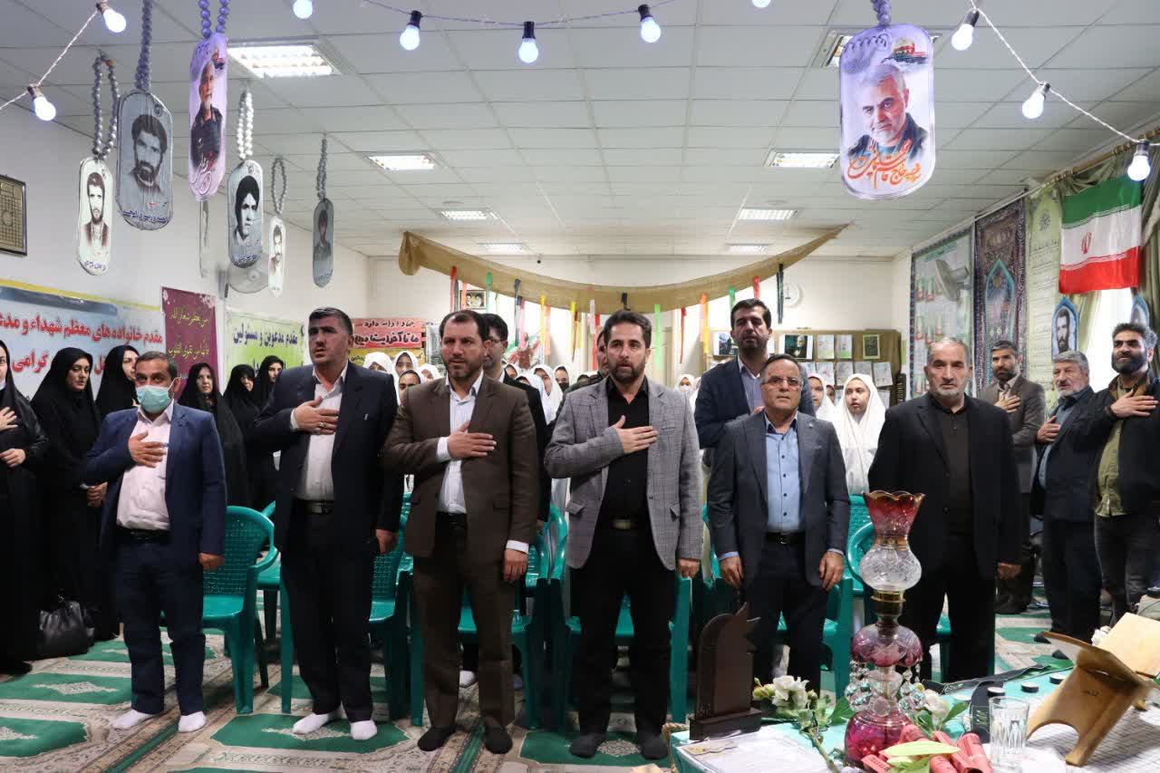 زن گوهر آفرينش است که با صدف حجاب به تعالی می رسد