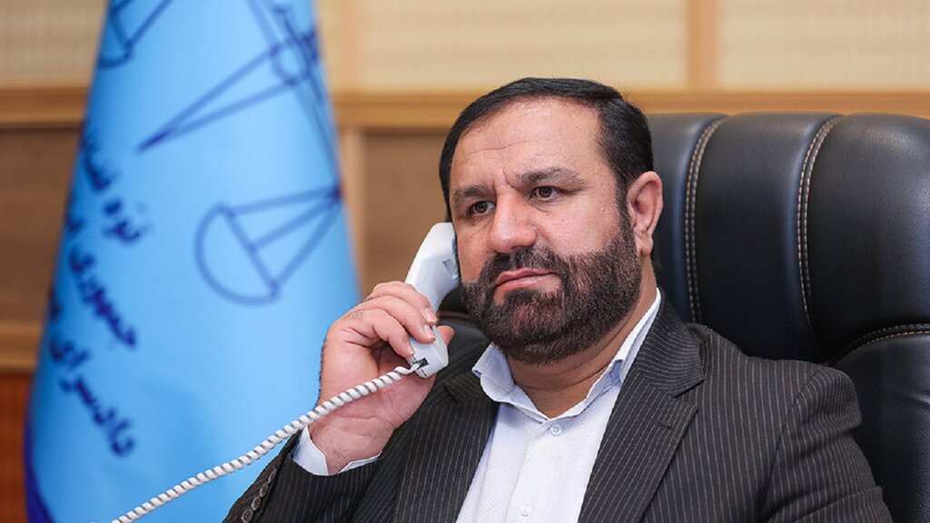 اغوای یک راننده تاکسی در شهرستان بهار به عنوان مدیرعامل شرکت بازرگانی
