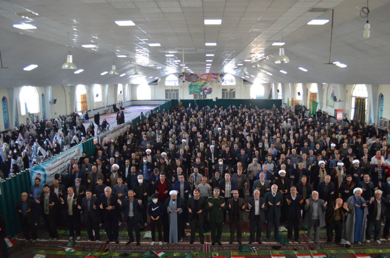 جنگ امروز جنگ رسانه، زبان و ترور شخصیت ها است