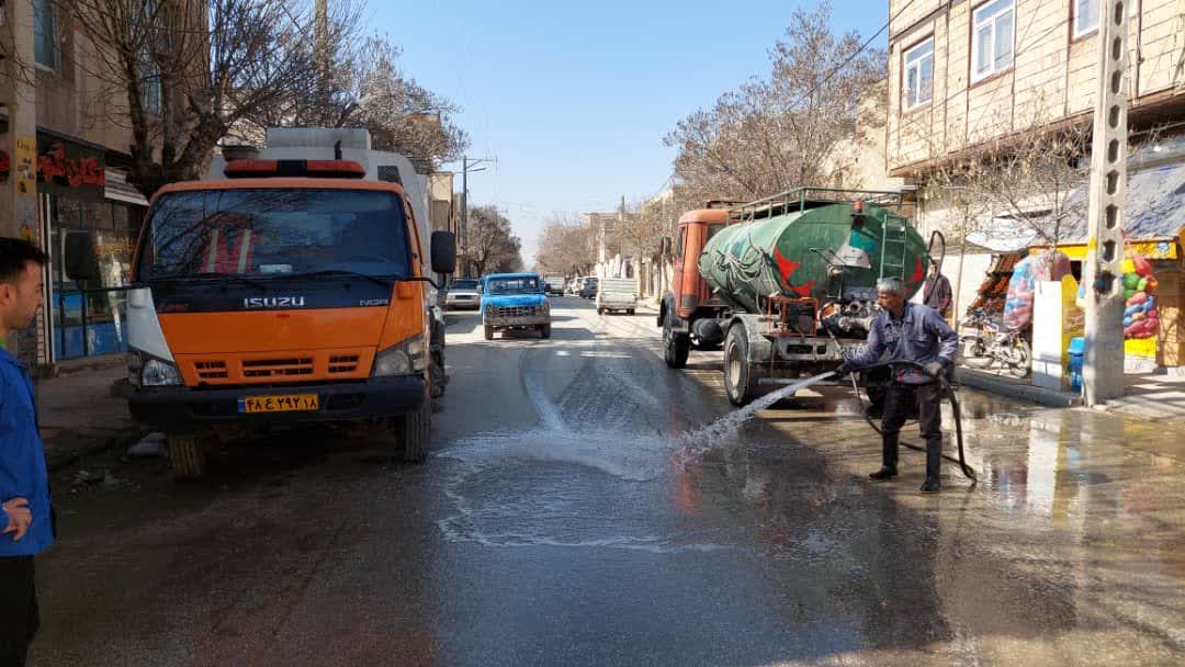 شستشوی خیابان های سطح شهر برای استقبال از فصل بهار
