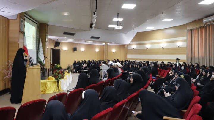 تجلیل از برگزیدگان جشنواره مهرواره بانور
