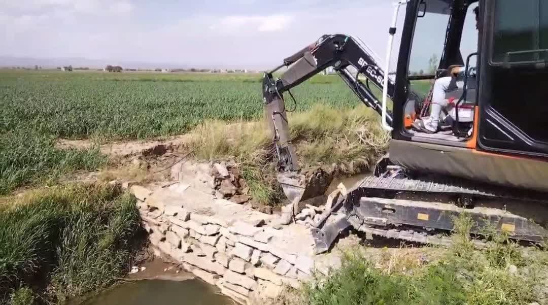قلع و قمع یک مورد ساخت و ساز غیرمجاز در بهار