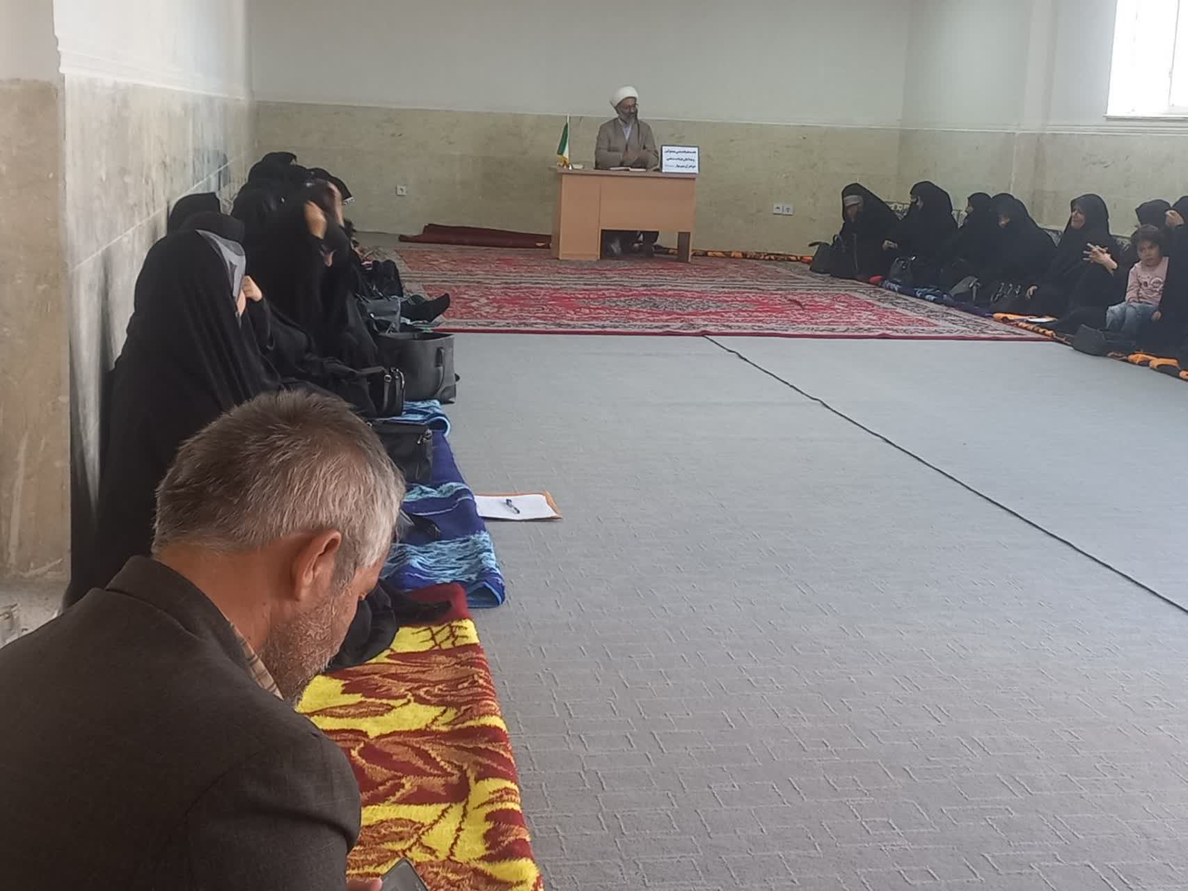 جهاد تببین جهاد فوری و قطعی است/ هیئت ها مکان جهاد تببین هستند