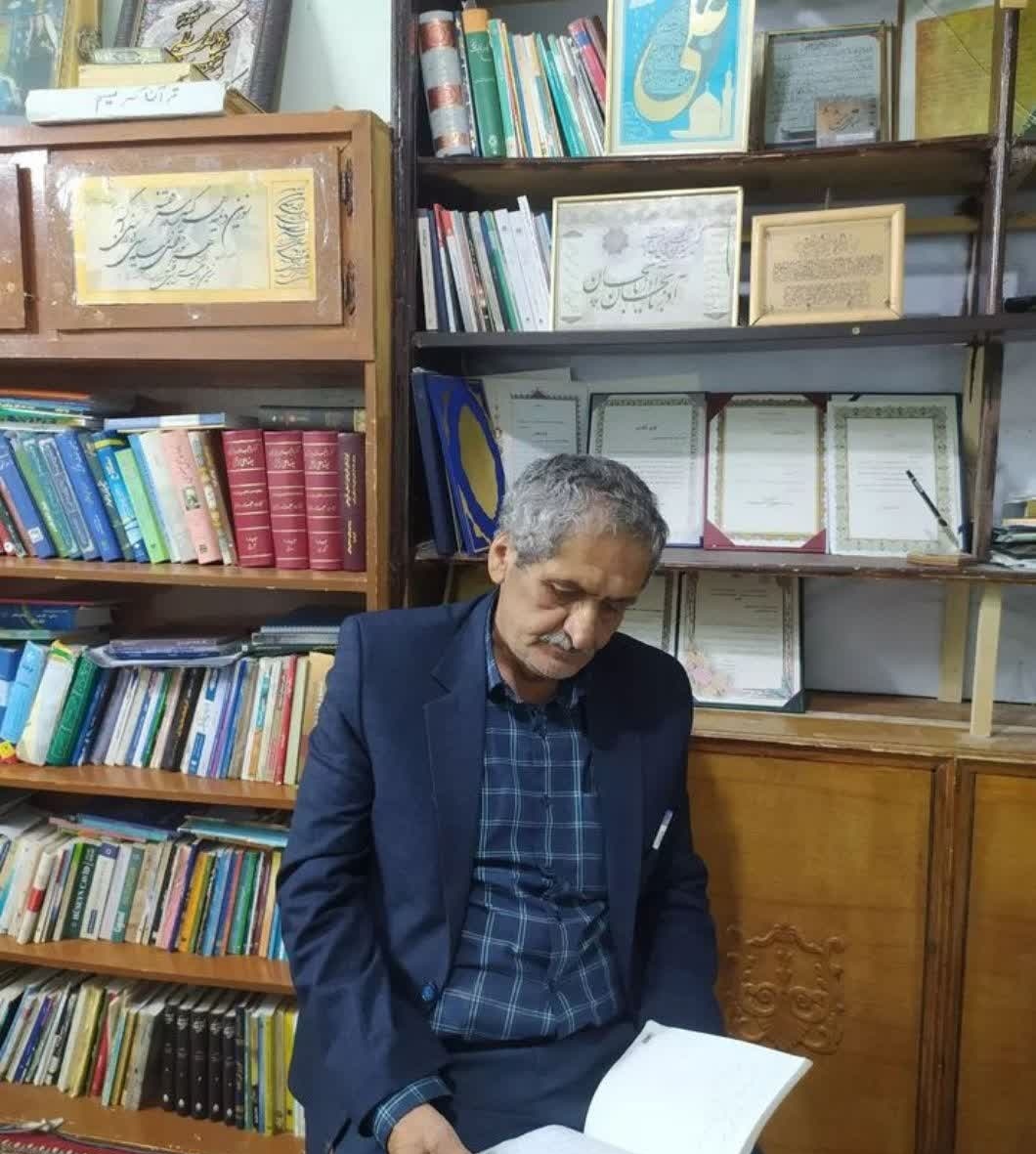 باید بهترین اوقات عمر انسان با کتاب بگذرد