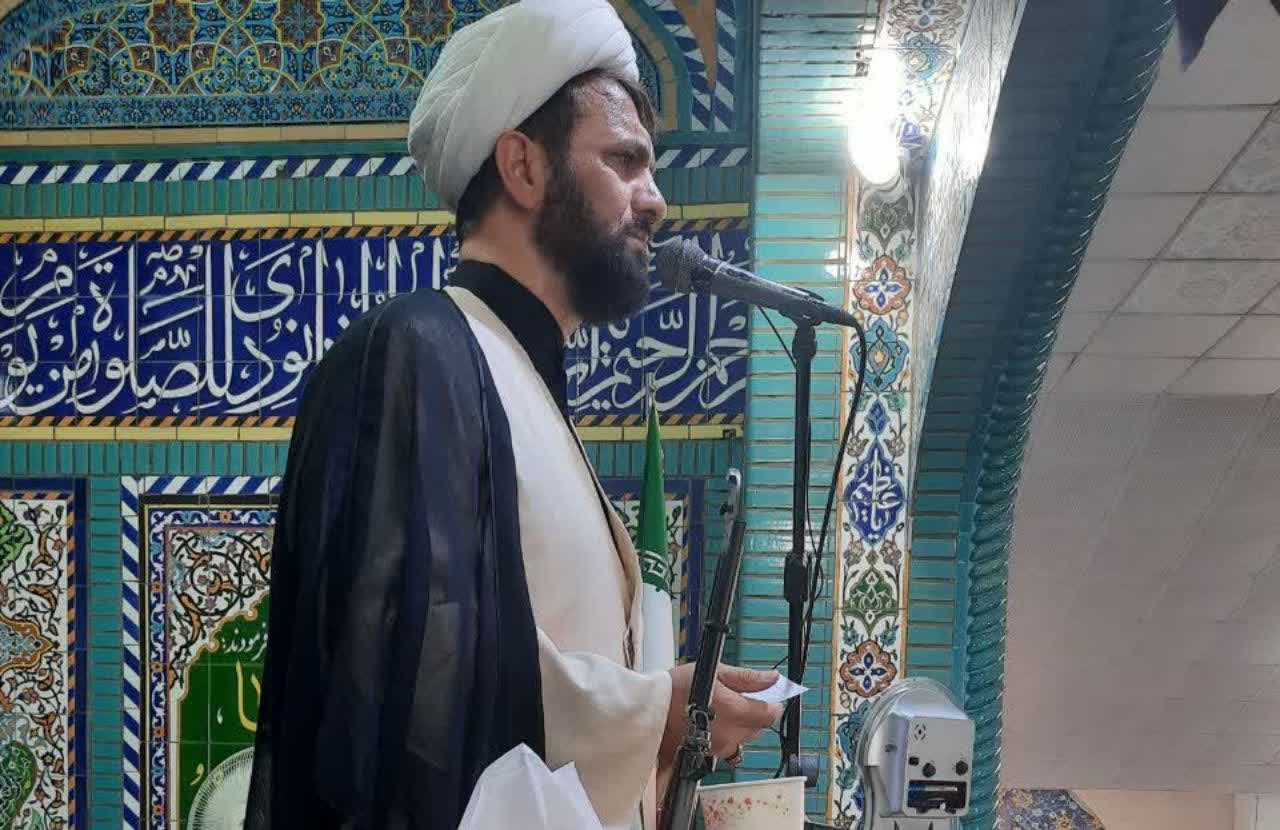 تریبون نماز جمعه، تریبون مطالبه گری است /کسانی که باید قطعی آب را کنترل کنند حواسشان را جمع کنند