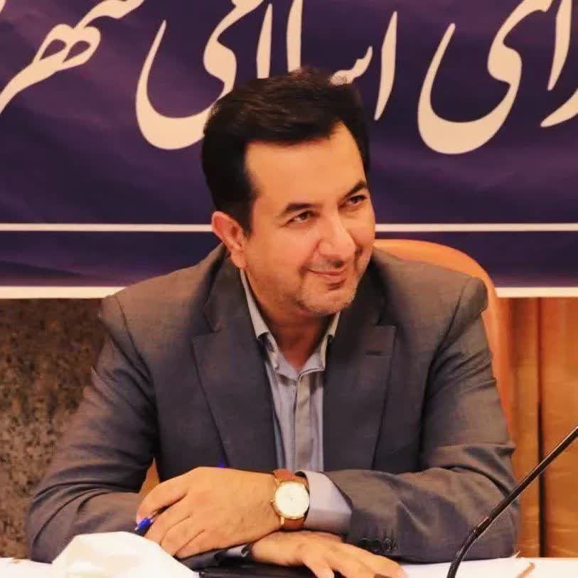 از تلاش های نیروی انتظامی در جهت حفظ امنیت جامعه  قدردانی می کنم