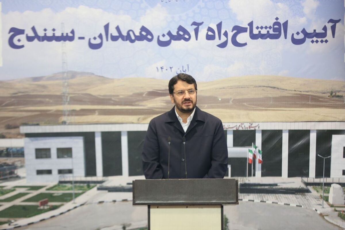 توقف پروژه خط‌آهن همدان-سنندج به دلیل بدهی سنگین در دولت قبل
