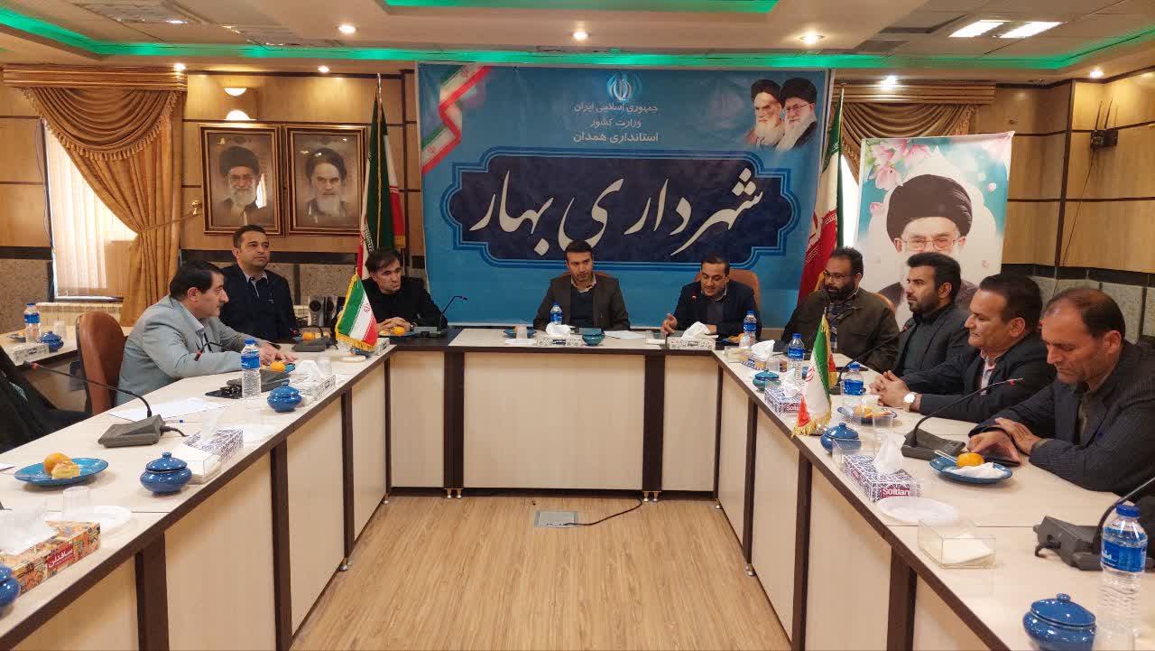 ۴۸ واحد تجاری پشت نمازخانه شهرداری (ورودی بهار) تا شش ماه رایگان در اختیار کارآفرینان بهاری قرار می گیرد