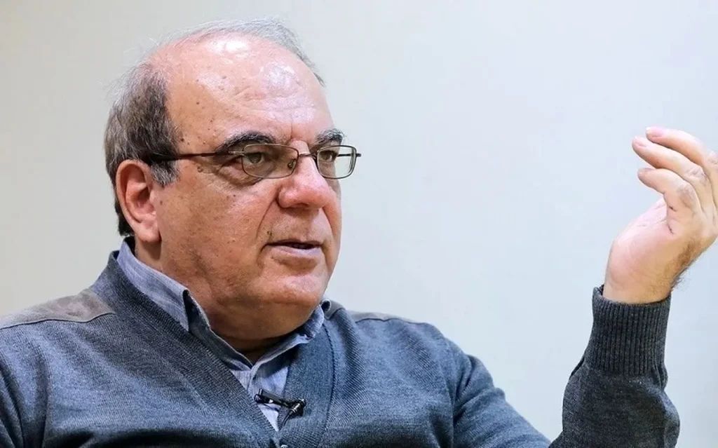 چون رویشان نمیشود که بگویند دلار را میخواهند به ۱۰۰هزار تومان برسانند به این صورت بیان شده است