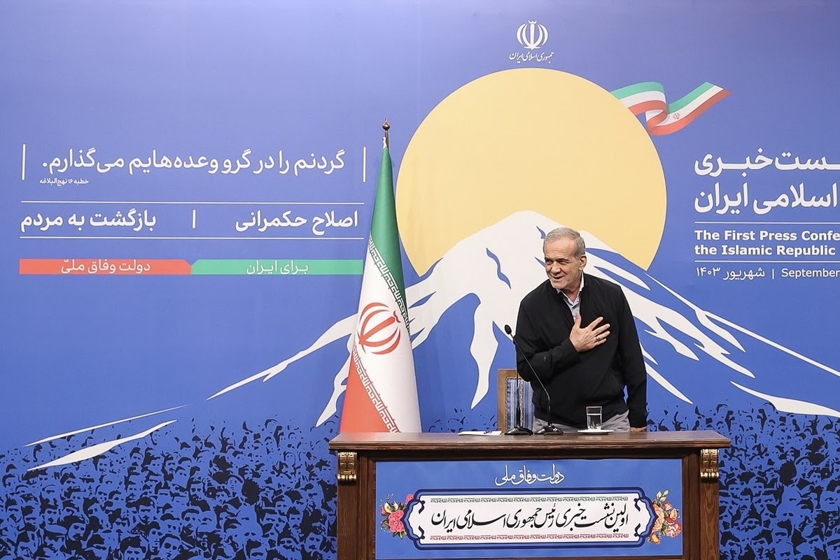 پزشکیان: چاره‌ای جز حل FATF نداریم/جلوی پرونده‌سازی‌ها را می‌گیریم/پیگیر برخوردهای گشت ارشاد هستم