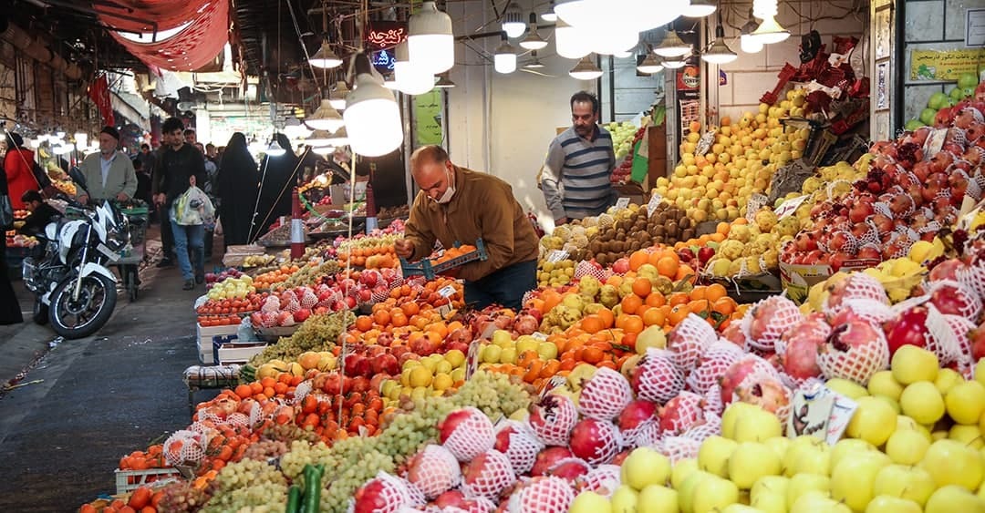 یلدا در بحران اقتصادی/ آیا سنت‌ها قربانی گرانی می‌شوند؟