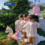 یک خانواده جوان بهاری صاحب سه دختر سه قلو/ مادر: سه قلو ها به خانه و زندگی ما برکت داده‌اند/ دیگران نگران هزینه‌های نگهداری از سه قلو‌ها هستند