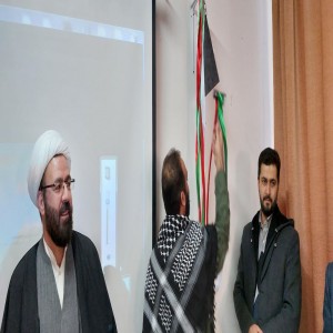 زنگ انقلاب با حضور مسئولین، مدیران و دانش آموزان در مدرسه دخترانه شهید سلیمانی در لالجین نواخته شد
