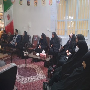 برگزاری برنامه جشن انقلاب و خاطره گویی در محل دفتر امام جمعه بهار