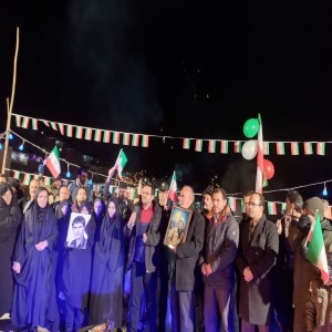 بانگ الله اکبر در روستای حیدره قاضی خان به مناسبت ۲۲ بهمن