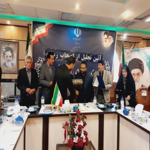 گزارش تصویری از نشست خبری شهردار و رئیس و اعضای شورای اسلامی شهر بهار با خبرنگاران و اصحاب رسانه به مناسبت روز خبرنگار