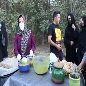 گزارش تصویری از جشنواره آلو و گردو در روستای حیدره قاضی خان