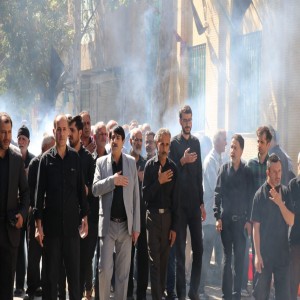 پیاده روی جاماندگان اربعین در شهر بهار