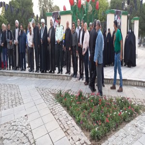 گزارش تصویری از اهتراز پرچم امام حسین به مناسبت فرارسیدن ماه محرم در میدان شهدا (شهرداری)