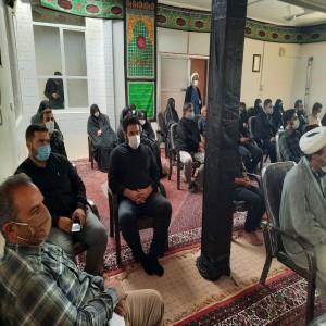 مراسم رونمایی از صندوقچه روضه های خانگی در دفتر امام جمعه بهار