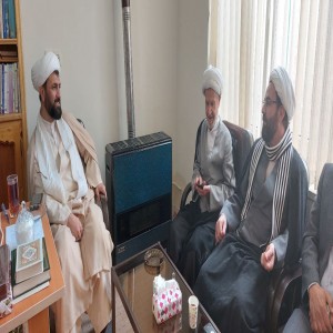 دیدار امام جمعه و جمعی از فعالان اجتماعی و فرهنگی لالجین با امام جمعه بهار
