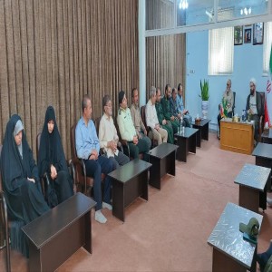 گزارش تصویری از دیدار فرماندهان نظامی و انتظامی ، مسئولین و روسای ادارات با امام جمعه لالجین به مناسبت فرا رسیدن هفته دفاع مقدس