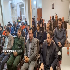 گزارش تصویری از دیدار مسئولین شهرستان بهار با امام جمعه بهار در نخستین روز از دهه فجر