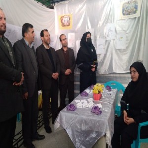 گزارش تصویری از بازدید مسئولین استانی و شهرستانی از نمایشگاه انقلاب در دبیرستان نمونه دولتی حجاب بهار