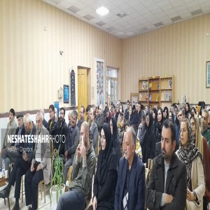 گزارش تصویری از رونمایی کتاب "دایناسورها چرا منقرض شدند"
