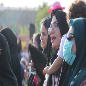 تصاویری از اجرای سرود سلام فرمانده در بهار