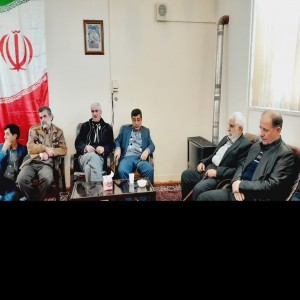 برگزاری برنامه جشن انقلاب و خاطره گویی در محل دفتر امام جمعه بهار
