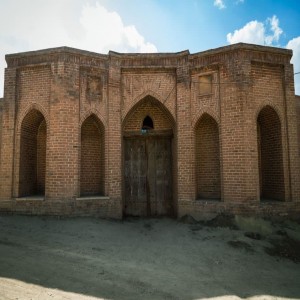 تصاویری از کاروانسرای تاج آباد روستای رسول آباد سفلی به روایت دوربین عکاسان ناصر زلفی و عین الله خزائی