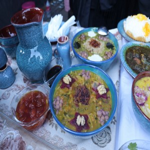 گزارش تصویری از جشنواره آلو و گردو در روستای حیدره قاضی خان