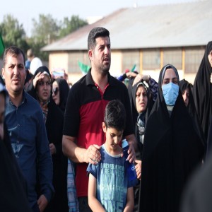 تصاویری از اجرای سرود سلام فرمانده در بهار