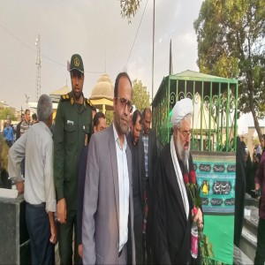 مراسم غبار رویی مزار شهدا به مناسبت آغاز هفته دفاع مقدس