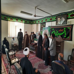 مراسم رونمایی از صندوقچه روضه های خانگی در دفتر امام جمعه بهار
