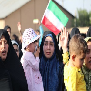 تصاویری از اجرای سرود سلام فرمانده در بهار
