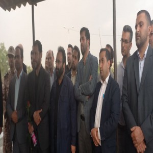 مراسم غبار رویی مزار شهدا به مناسبت آغاز هفته دفاع مقدس