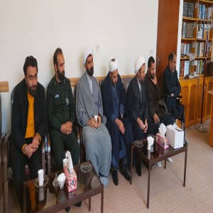 دیدار امام جمعه و جمعی از فعالان اجتماعی و فرهنگی لالجین با امام جمعه بهار
