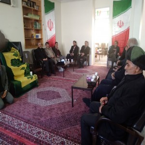 برگزاری برنامه جشن انقلاب و خاطره گویی در محل دفتر امام جمعه بهار