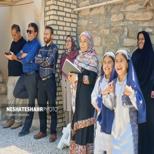 گزارش تصویری از اجرای برنامه صدای پای کتاب در آبادی، در روستای اقبلاغ بخش لالجین (قسمت دوم)