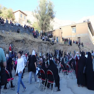 گزارش تصویری از جشنواره آلو و گردو در روستای حیدره قاضی خان